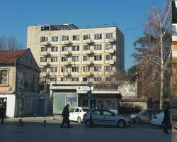 Напуштениот хотел Кристал  го прими првиот гостин