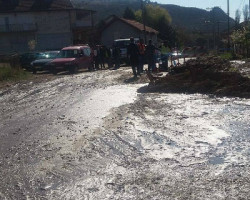 Пукна цевка на главен вод за вода во Проевце – фото + видео