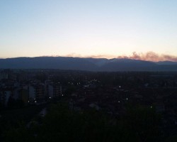 Големи пожари ја пустошат планината  во липковско-карадачкиот регион во Куманово