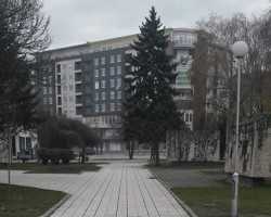 Комуналната инспекција ги отстрани дивите тезги на плоштадот во Куманово