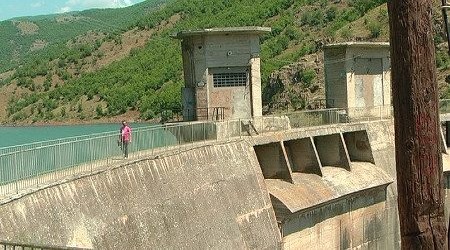 Регулаторната не го почитувала законот кога одобрила поскапување на водата, заклучи Владата