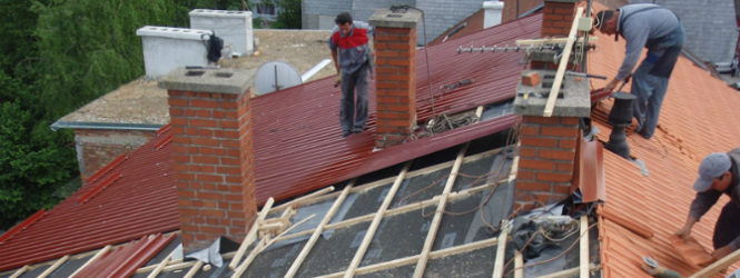 Работник паднал од кров во Умин Дол