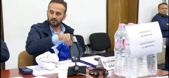 Осама Муадини од Советот на општина Куманово побара бања со вода да се искапе