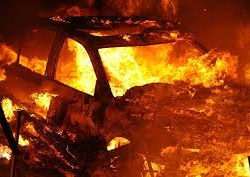 Автомобил изгоре во населба Карпош