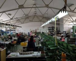 Чевларските компании во Куманово со намален капацитет на работа