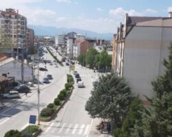 МЛАДИТЕ ОД КУМАНОВО И СТАРО НАГОРИЧАНЕ СО ПОРАКА: – “Да одлучиме самите што е најдобро за нас” –