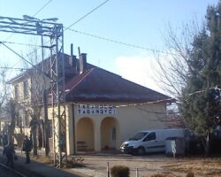 Две починати лица биле пронајдени покрај пругата во Табановце