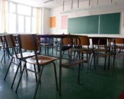 Наставниците да не одат во училиштата да се заштедат средства за електрична енергија