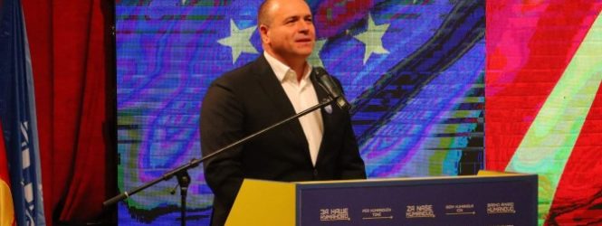 Димитриевски:  Вечерва велам колку сме толку сме, многу сме и повторно ќе победиме, а тука кажаа оставете го Максо, сам е тој