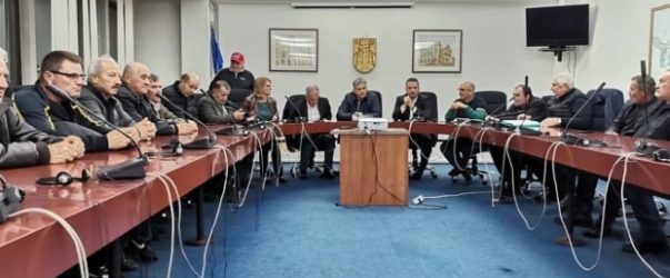 Сточарите од кумановско  бараат повлекување на сите мерки за уништување на свињите, велат дека нема заболени