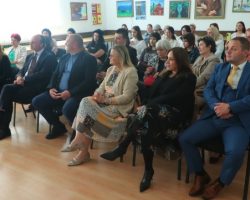 Францускиот амбасадор Сирил Бомгартнер во посета на Општина Куманово и гимназијата „Гоце Делчев“