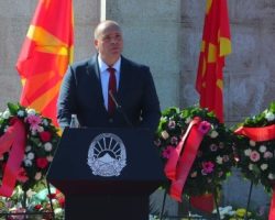 Димитриевски од Спомен Костурница: Денес по 82 години сме исправени пред нови искушенија