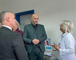 Во Куманово нема термини, нема доктори специјалисти а ќе нема ниту матични лекари му кажаа докторите на министерот Меџити во Куманово